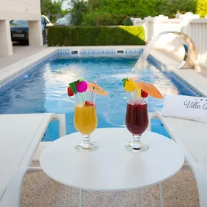 villa-apartments-bella.hotels-in-trogir.com/